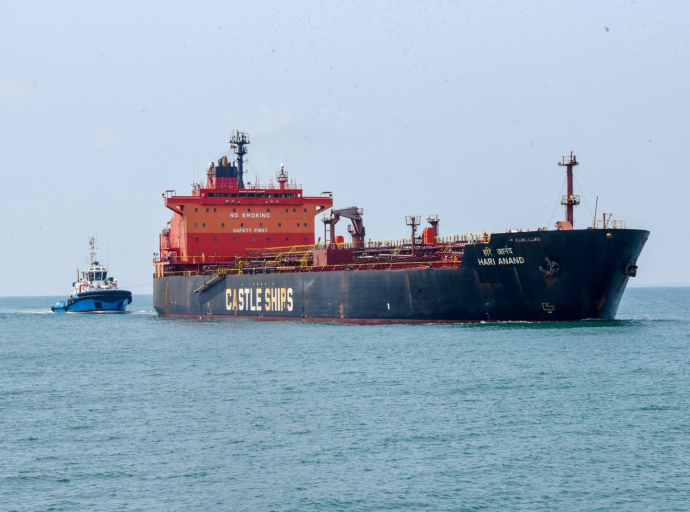 Indian Fuel Vessel Arrives at Colombo Port with Diesel and Petrol Stocks